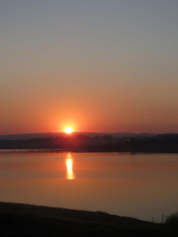 לינה וארוחת בוקר האוויק Meander In מראה חיצוני תמונה